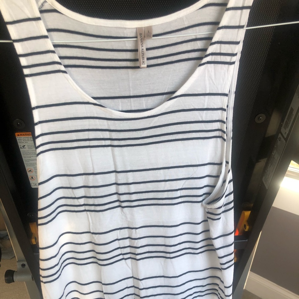 Black and white stripe tank!